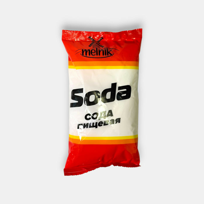 Sachet de bicarbonate de soude «Melnik», 500 g — ingrédient polyvalent pour la cuisson et le nettoyage. Disponible sur Pomo.bio.