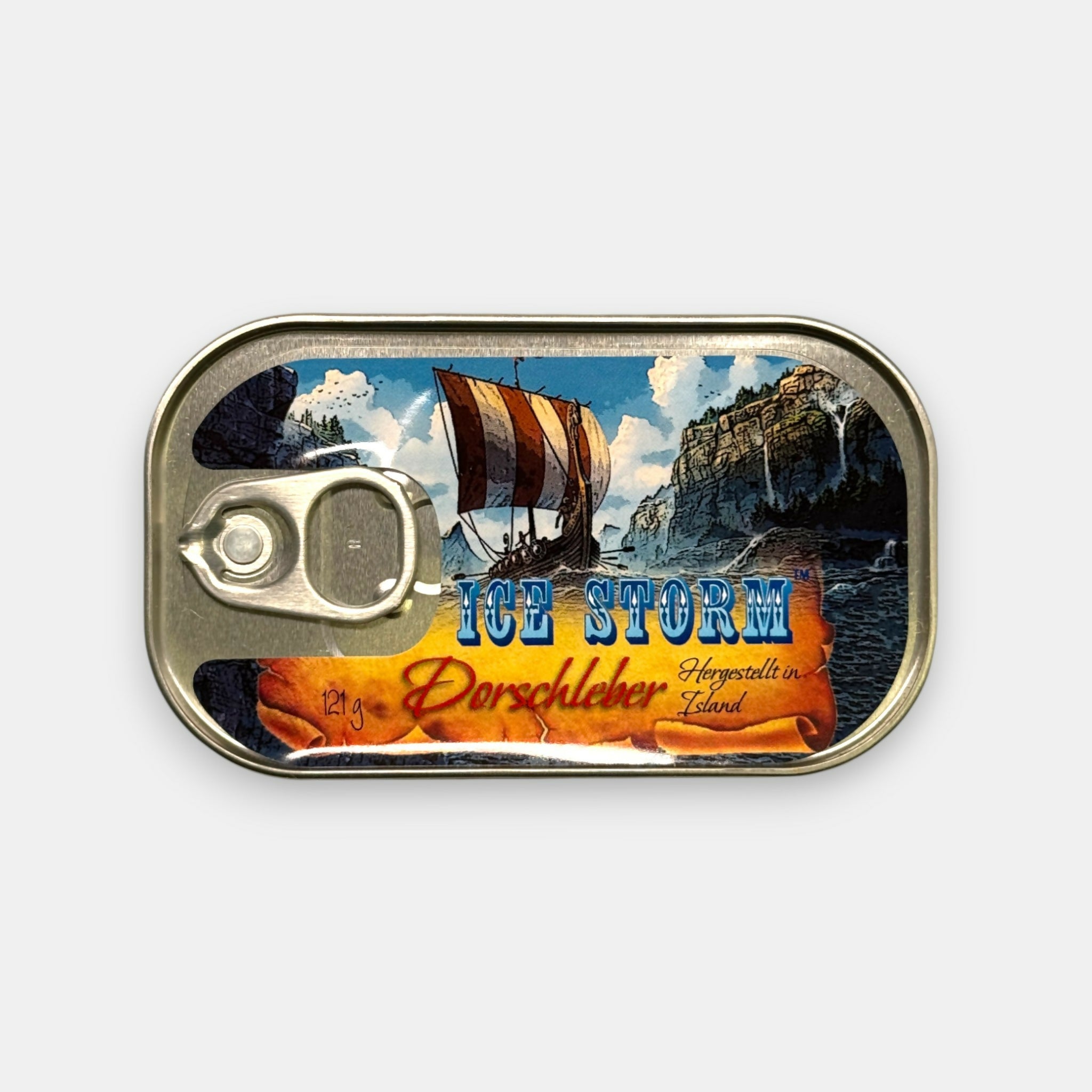 Boîte de foie de morue “Ice Storm”, conserve rectangulaire avec illustration maritime et bateau, produit riche en oméga-3 disponible chez Pomo.bio, épicerie slave à Paris.